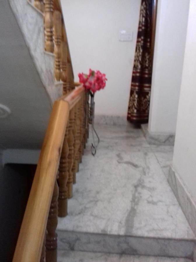 My Guest House Srinagar  Bagian luar foto